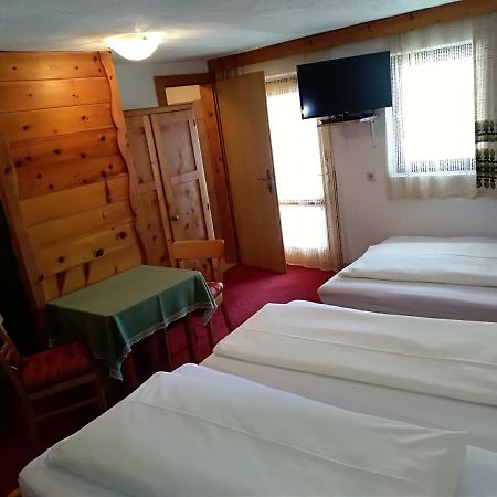 Hotel Garni Alpenrose อิสชเกิล ภายนอก รูปภาพ