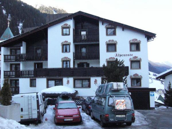 Hotel Garni Alpenrose อิสชเกิล ภายนอก รูปภาพ